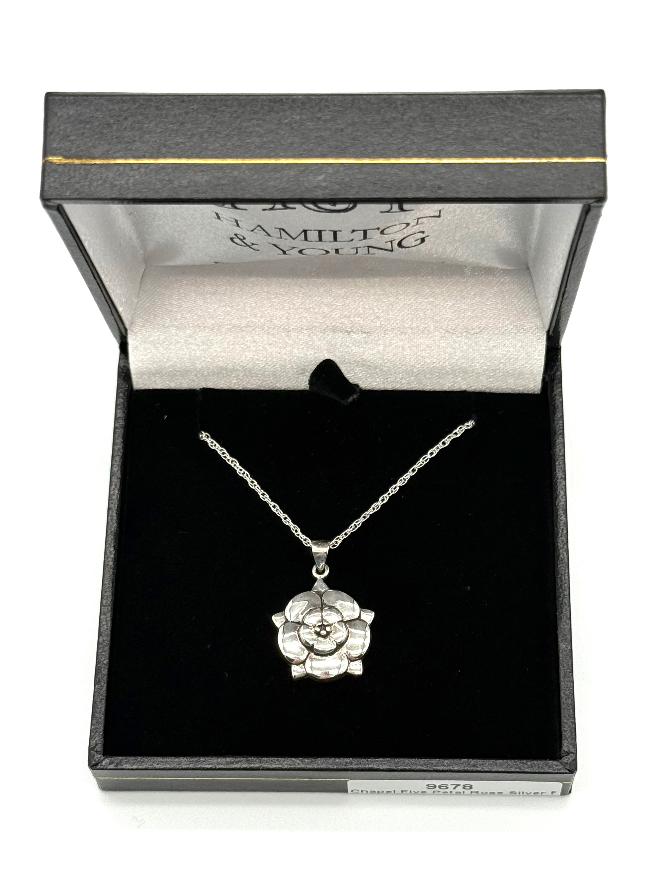 H&Y 'Rosslyn Chapel Rose' Pendant